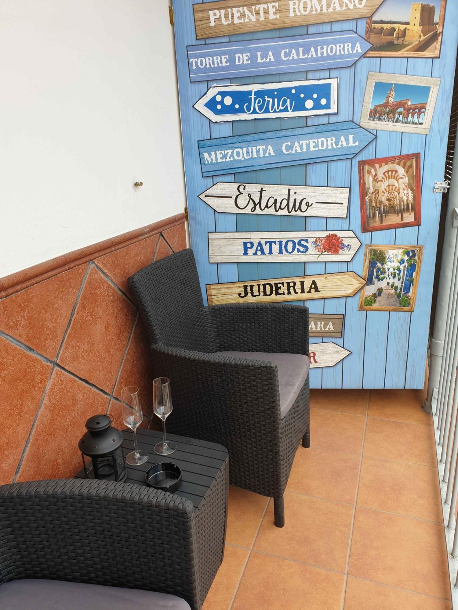 Apartamentos En Cordoba, Puente Romano Y Torre Calahorra 外观 照片